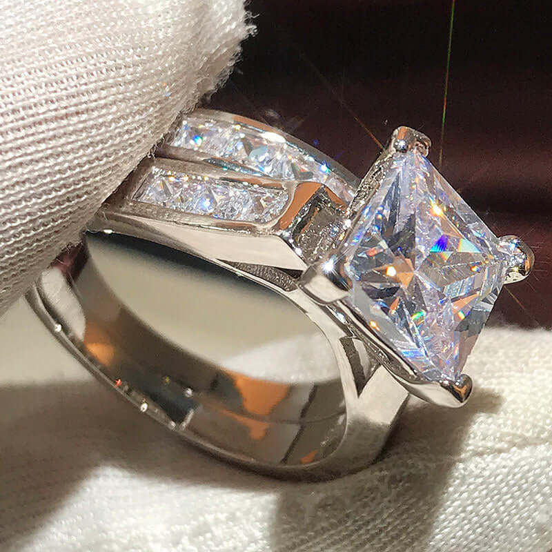 Temperament Zircon Engagement Ring